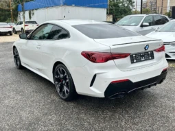 BMW M440 xDrive Coupé_WBA71HB0X0CW07896
