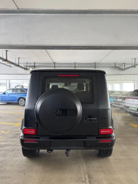 Mercedes G63  Matte black_ In white