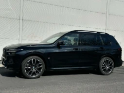BMW X7 M60I  xDrive